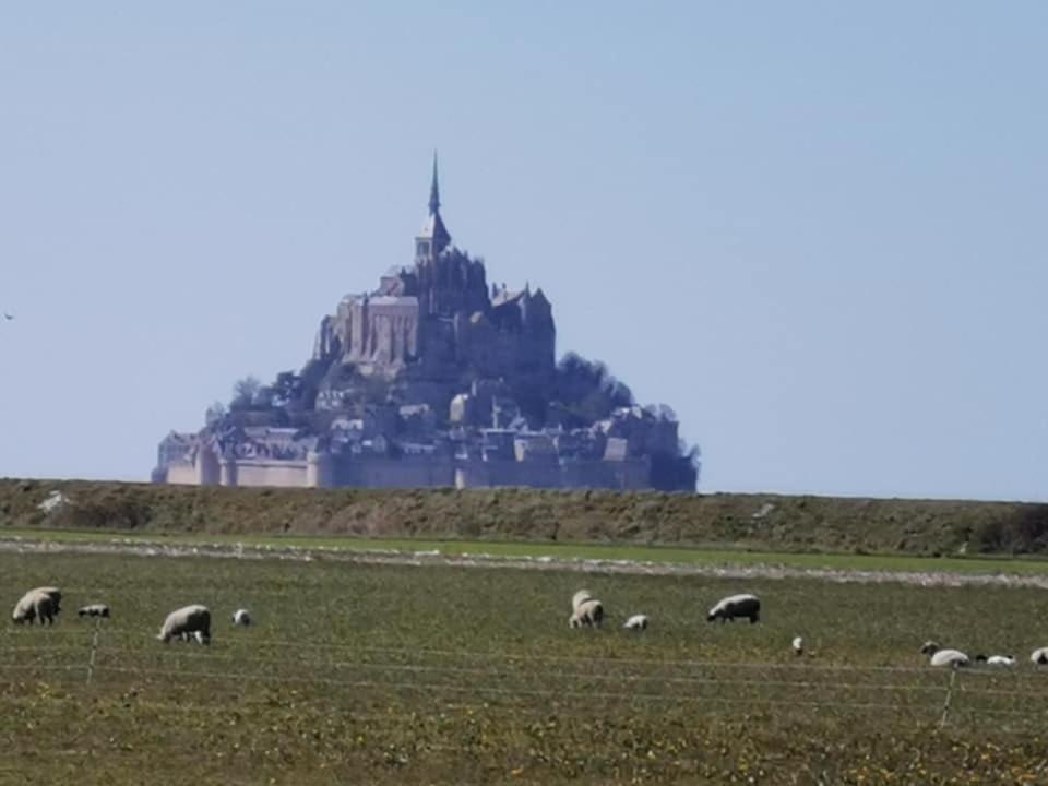 FougèresL'Escale Fougeraise公寓 外观 照片